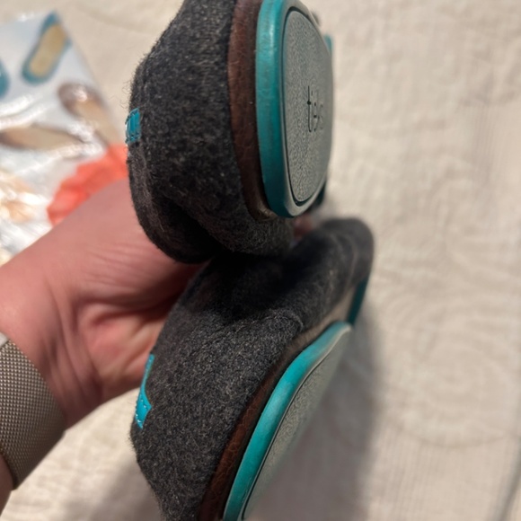 Size 8 Greystone tieks, tieks bag, notebook & flower - Picture 7 of 9